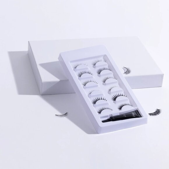 BFY Cosmetics | Faux Mink Lashes - Picture 1 of 2